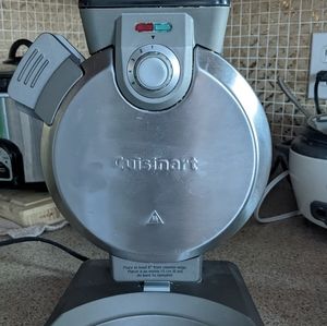 Cuisinart standing waffle maker